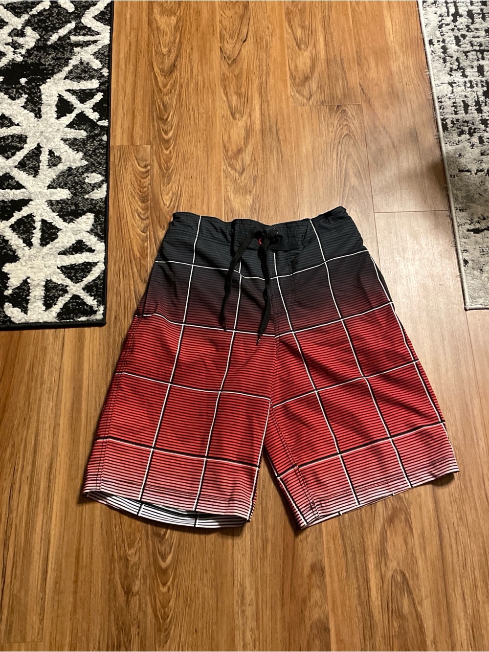 OP Men's Red to Black Ombre Grid Athletic Shorts